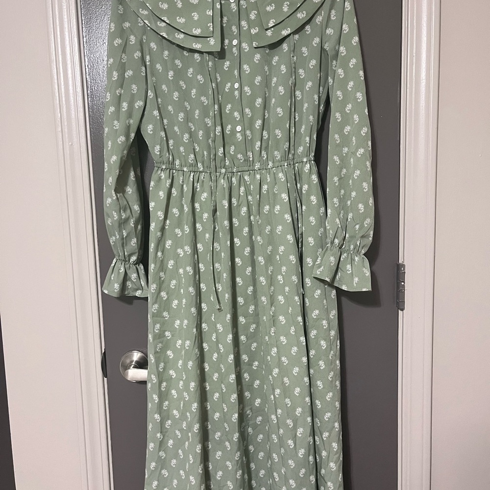 SEMIR Green Floral Long Sleeve Dress